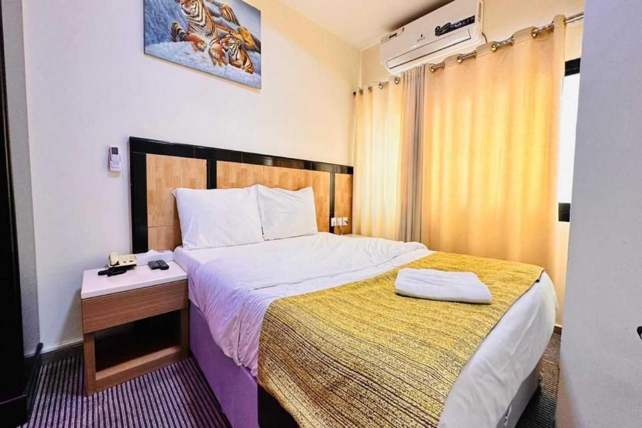 Sharjah Plaza Hotel Экстерьер фото